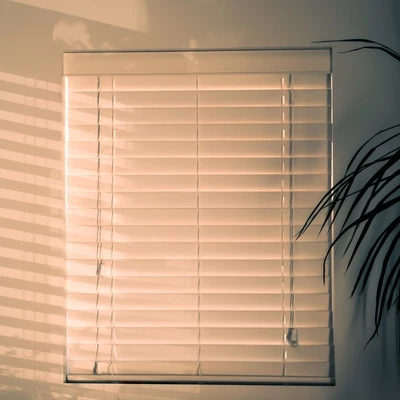How to clean venetians blinds