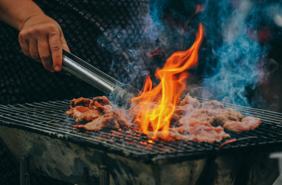 How to clean a gas BBQ